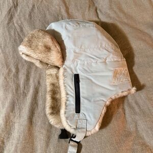 Palace P trooper shell hat